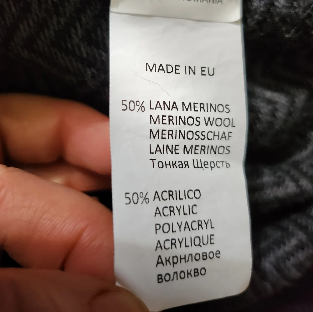 CODICE Sweater SIZE 56 {L-XL)